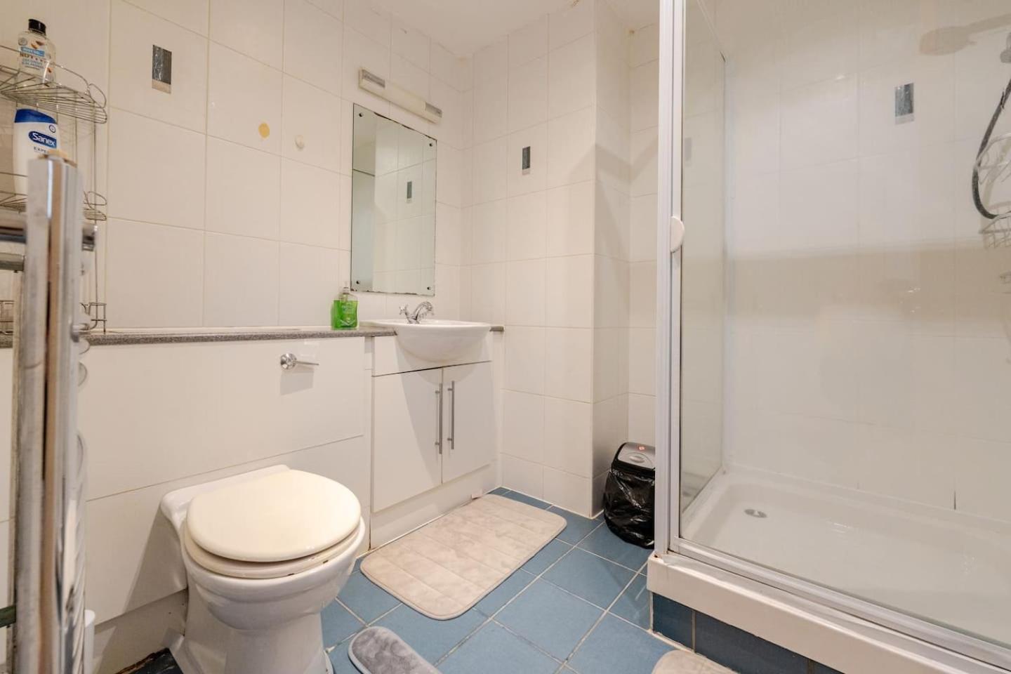 Private Room In Cardiff City Center Luaran gambar